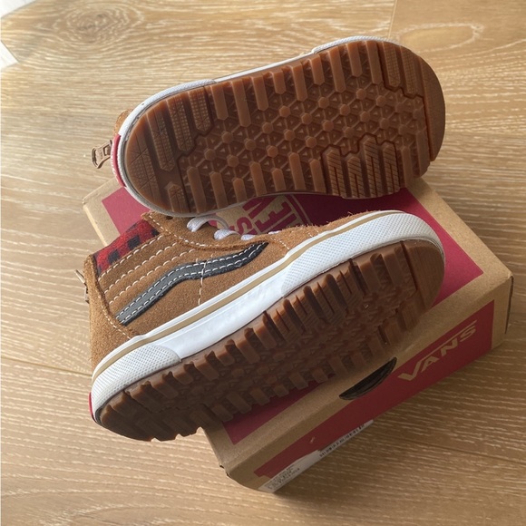 ‼️SOLD‼️Toddler VANS - Picture 2 of 6